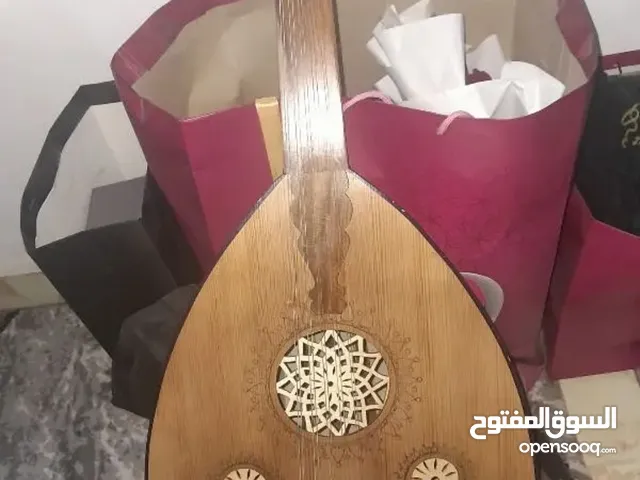 عود سوبر لوكس للبيع بحالة جيدة جدا لم يستخدم بعد يباع لظروف سفر