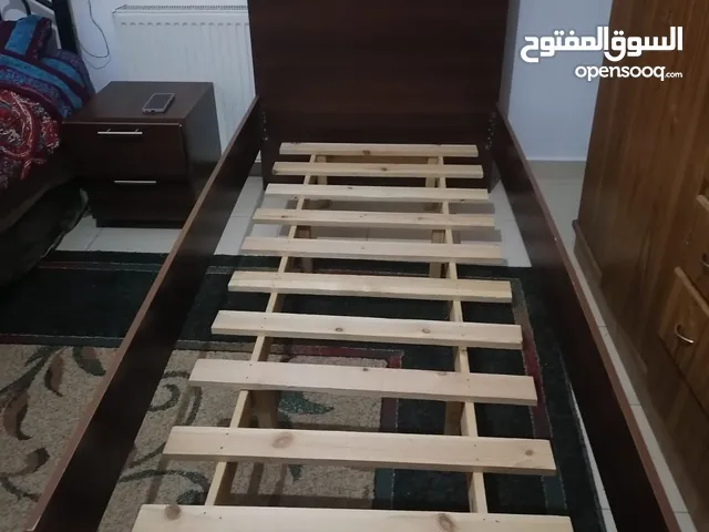 تخت خشب للبيع