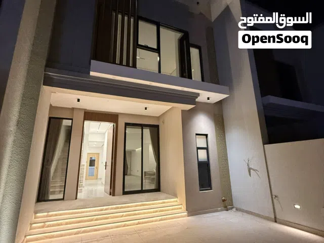 250 m2 5 Bedrooms Villa for Sale in Muscat Al Mawaleh