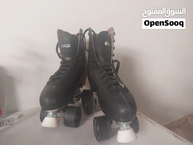 41شيكاغو، زلاجات جديدة تمامًا. مقاس 41 chicago, brand new roller skates. size