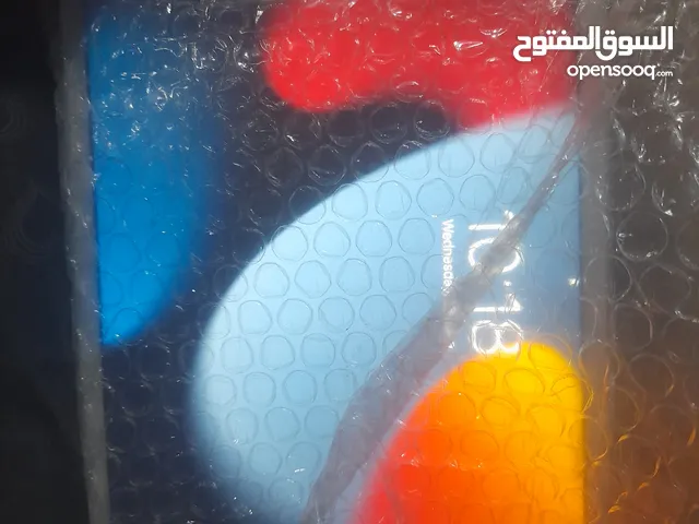 I pad 4 for sell 16 gb with line