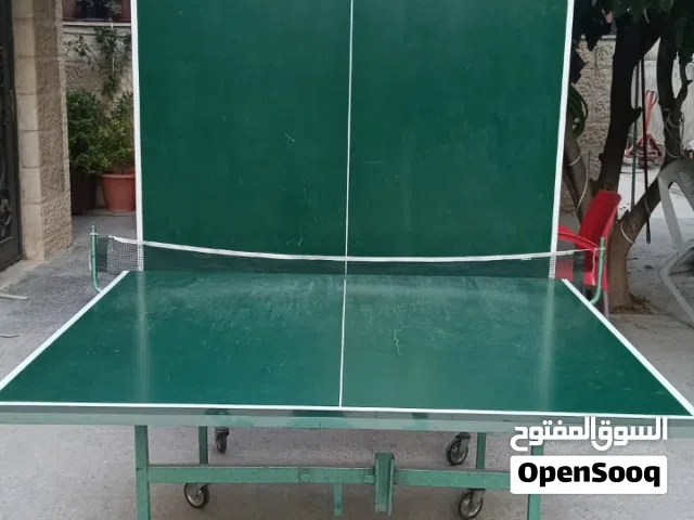 طاولة تنس بحاجة لصيانة