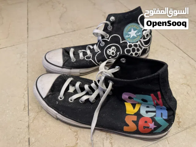Converse (negotiable price) كونفرس (قابل للتفاوض)