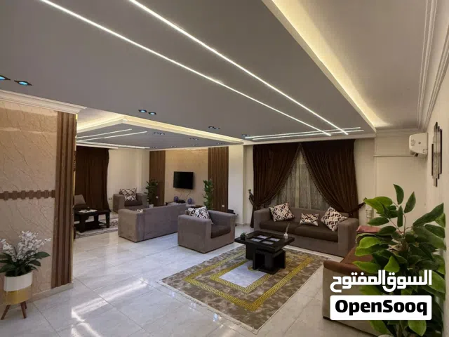 شقة فندقية فاخرة للايجار اليومي والشهري المهندسين ميدان لبنان، موقع حيوي قريب من كل الخدمات