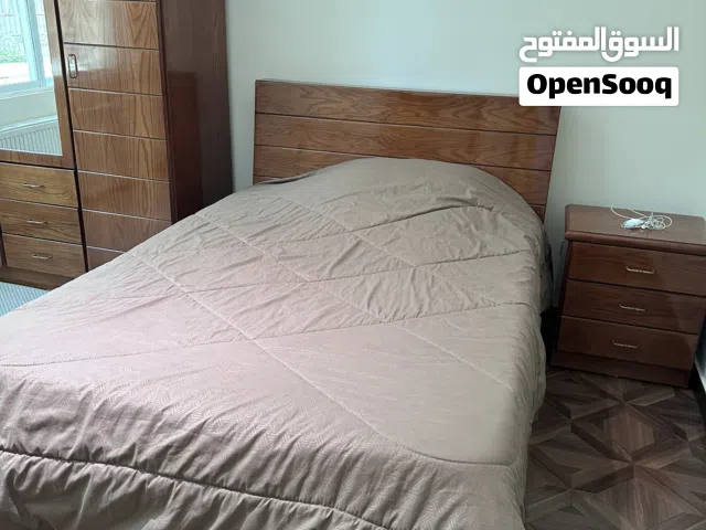 غرفة نوم شبابية مفرد و نصف خشب لاتيه ثقيل