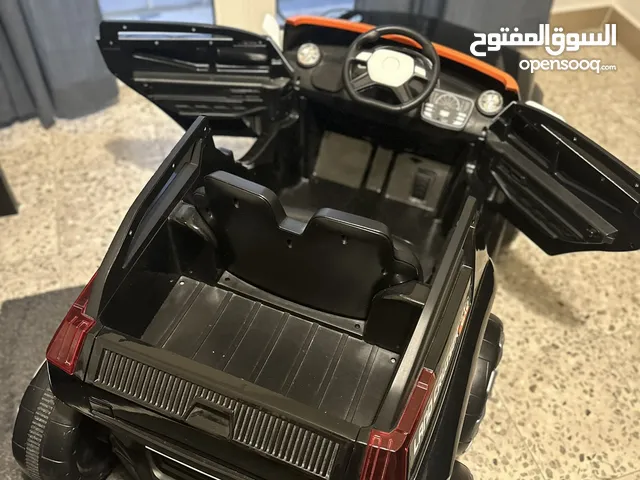 سيارتين كبيرتبن للقيادة و التحكم عن بعد ( مع ريموت و بلوتوث) بحالة ممتازة جدا.