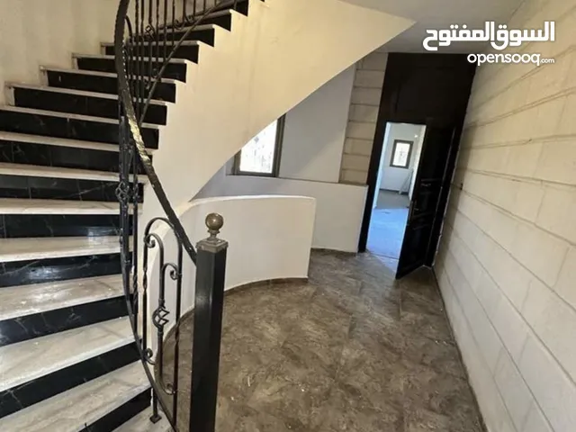 600 m2 More than 6 bedrooms Villa for Sale in Amman Al-Thuheir