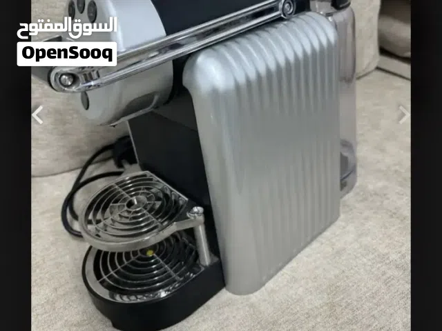ماكينه قهوه ممتازه حالتها كويسه جدا