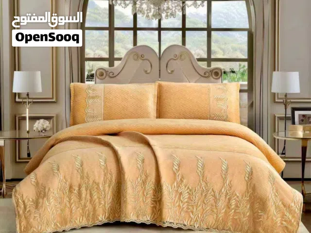 لحاف عـرائـسي مضغوط. مخملي  ذو الشلش العرائسي  ثقيل يعتبر لحاف كل الفصول الخامه ممتازه جدا عمليه قوي