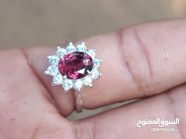 Silver ring with Ceylon Natural Red Spinnel & White Sapphire gems