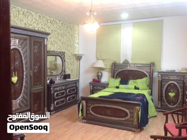 غرفة نوملاسيكية نظيفة