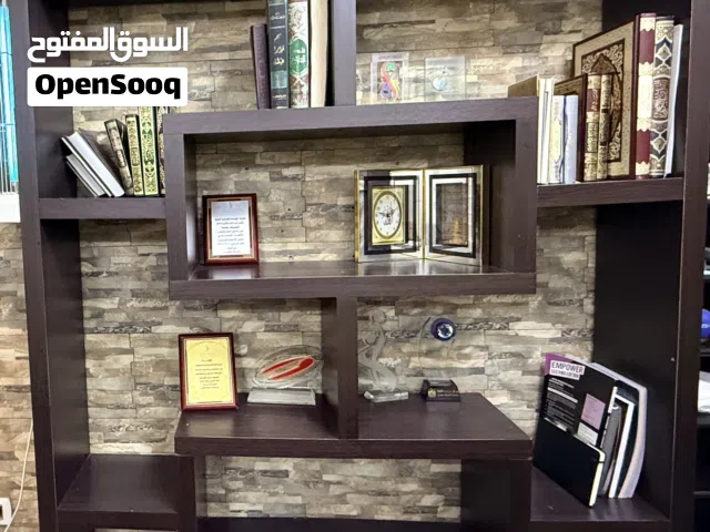 مكتبة مستعملة للبيع