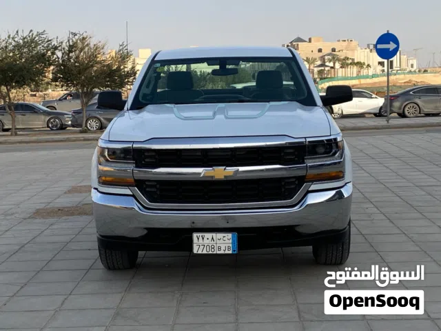 2016 Chevrolet Silverado Standard