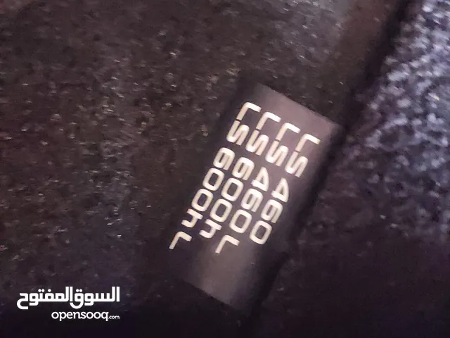 فرش ليكزس وارد اليابان نظيف متوفر لجميع الانواع بأسعار ممتازة ويوجد لدينا جميع قطع gs is