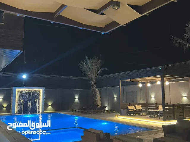 شاليه فاخر (الأقرب إلى عمان) ب 100 دينار فقط يوم الجمعه 25.04.2025