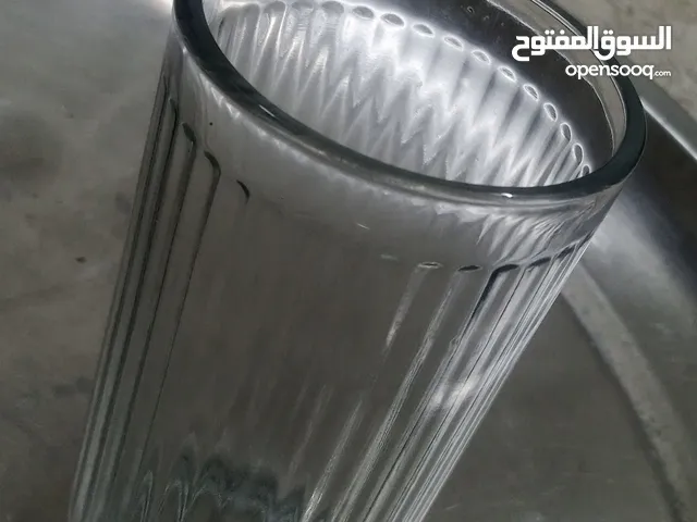 كأس ماء حجم كبير جدا