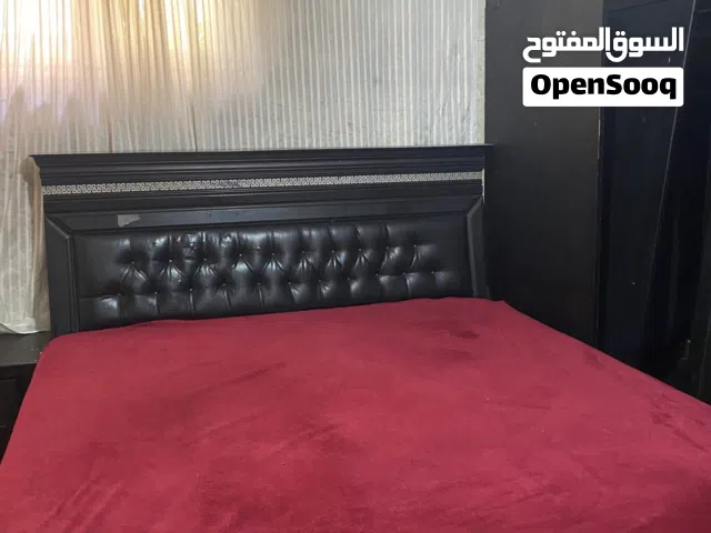 خزانة ملابس كبيره+ تخت مجوز