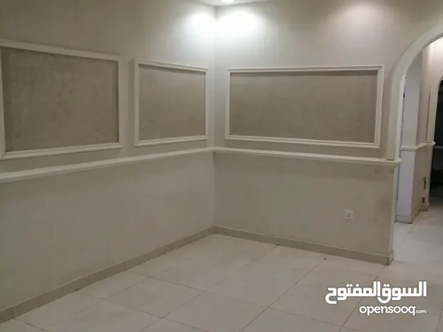 190 m2 5 Bedrooms Apartments for Rent in Jeddah Hai Al-Tayseer