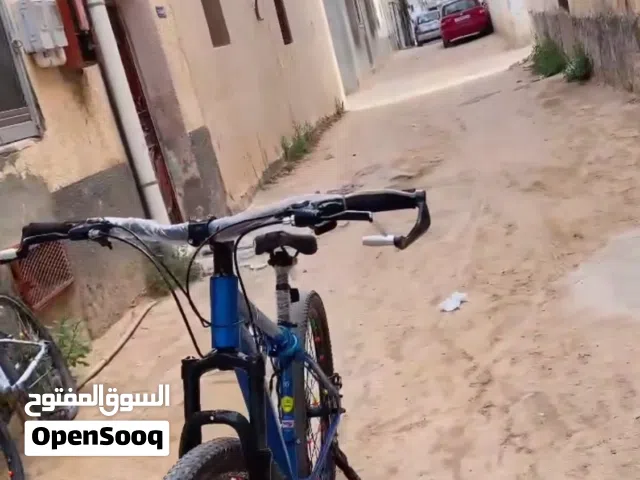 سلام عليكم دراجه هوائيه سبوع لفات شريتها سفار للبيع تعبتر جديده
