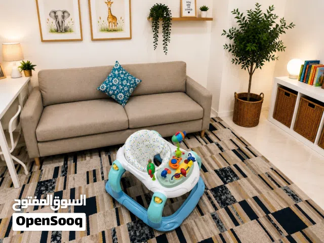 Almost New Junior Baby Walker عربة بيت للاطفال ماركة جونيور جديدة تقريباً