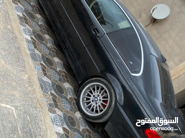 BMW 328 فئة تالته كوبي 2004