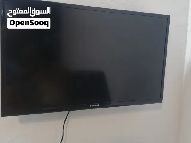 شاشة سامسونج 32بوص بحال جيدي