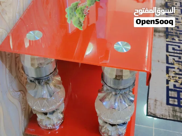 بوفية بلازمة مستعلة لأكن جديد 5 رفوف لونها احمر جميلة جديد