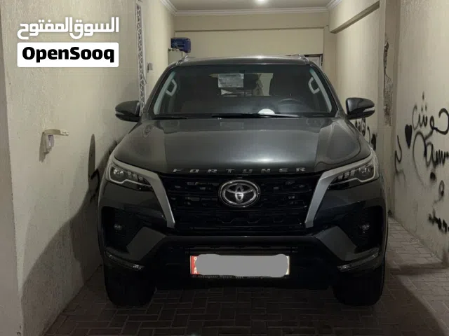 2025, Toyota, Fortuner, Standard