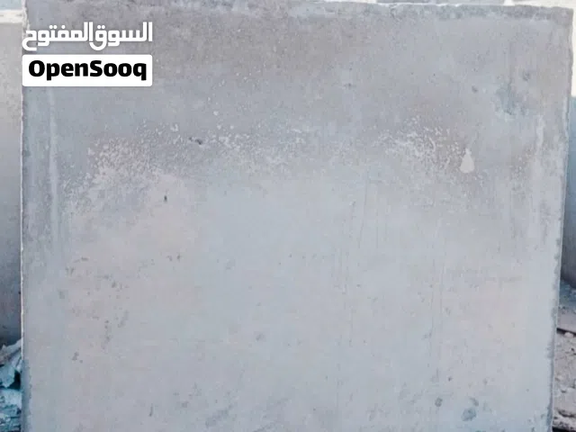 متوفر قواعد اسمنتيه لألواح الطاقة الشمسية  قياس 40*40 40*30 40*20 50*50