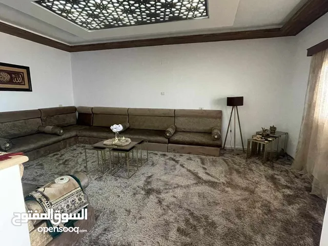 190m2 More than 6 bedrooms Townhouse for Sale in Tripoli Ain Zara