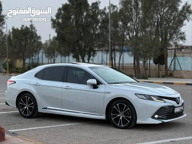 تويوتا كامري 2020 هايبرد فل كامل (( قابل للبدل ))