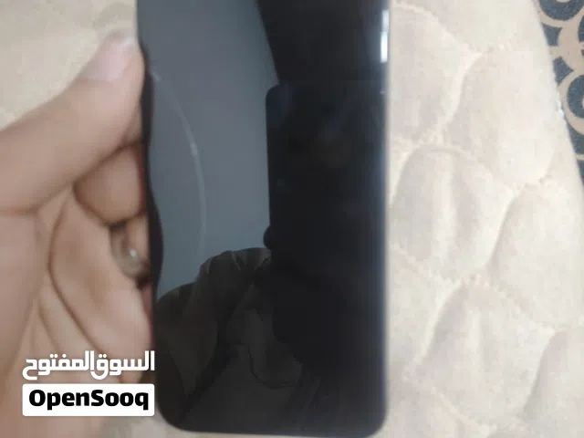 سلام عليكم شاشه ايفون اكس ار اصليه مال تفصيخ فقط مفطوره من الطرف الشاشه اصليه مال تفصيخخ
