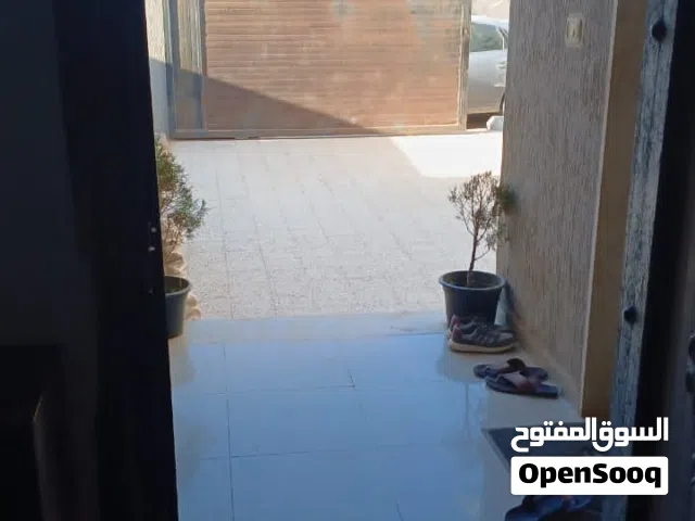 منزل عين زارة  الاستراحة الحمراء مؤجر حاليا