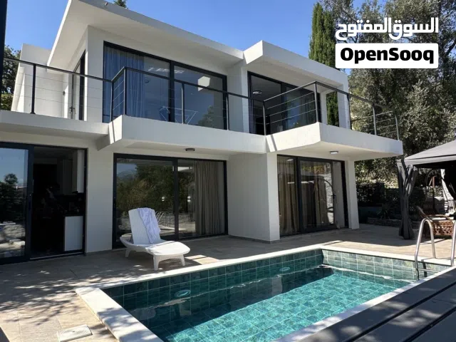 300 m2 5 Bedrooms Townhouse for Sale in Basra Other