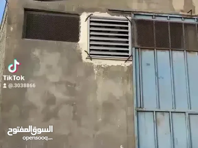 للإيجار هنقر في تاجوراء – تويته (على الرئيسي) الموقع: على الشارع الرئيسي مباشرة – تاجوراء توي