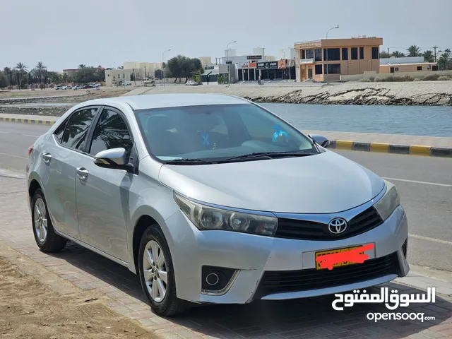 Expat Owned Toyota Corolla 2016 model 2.0 liter for sale