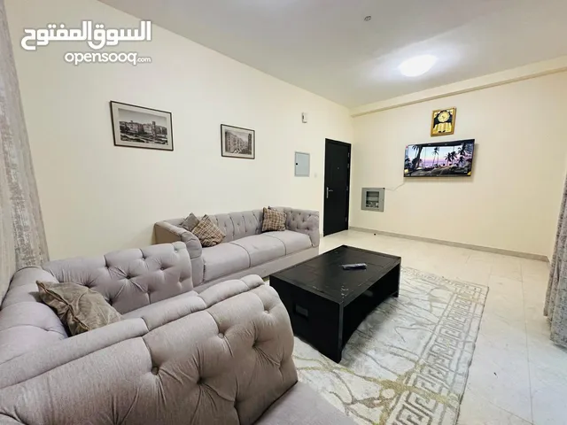 G1 متاح الان غرفة وصالة للايجار الشهري منطقة الروضة 2 حمام وبكونة مفروشة حديثا