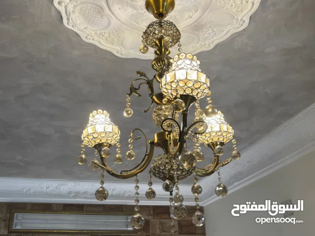 2 ثريا بحاله الجديد للبيع