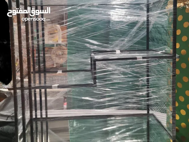 طاولات وستاندات