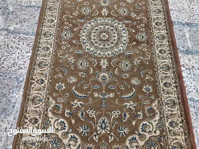 سجاد موكيت بحالة ممتازة عدد 2