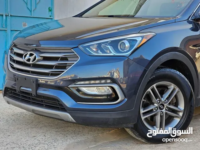 Used Hyundai Santa Fe in Benghazi