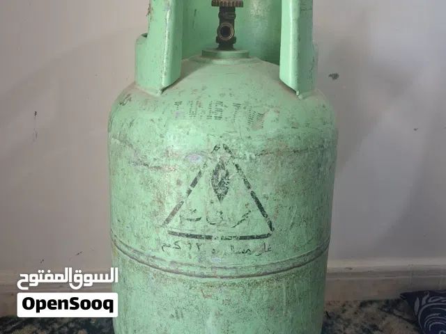 جرات غاز للبيع سليمه وصماماتها تعمل بسلاسة