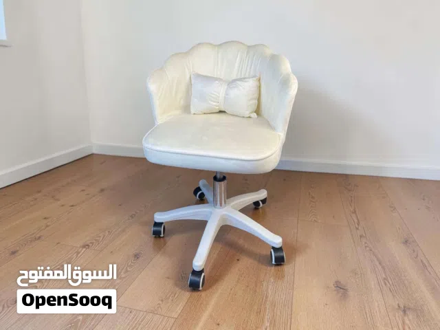 كرسي مكتبي ومكياج مخملي أنيق تصميم فيونكة وارتفاع قابل للتعديل الاستخدامات: مثالي ككرسي مكتب منزلي