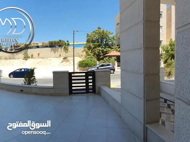 255m2 4 Bedrooms Apartments for Sale in Amman Shmaisani