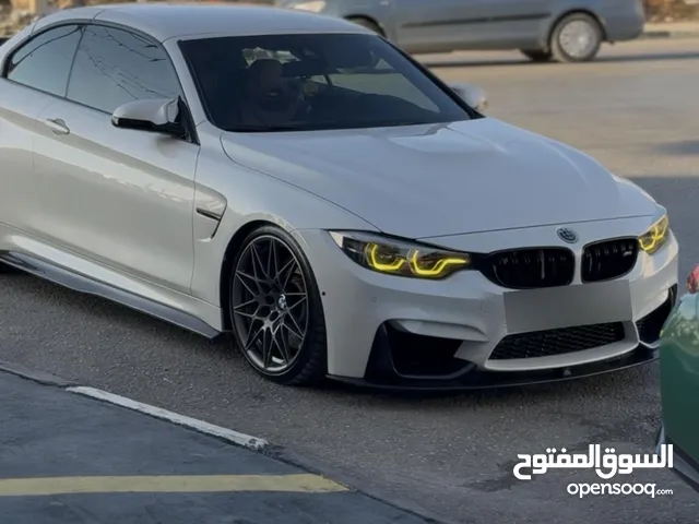 BMW M4 COMPETITION