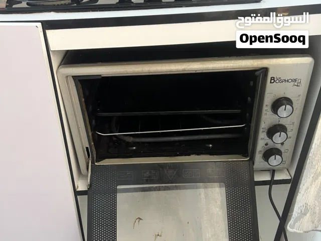 طباخ واوفن والميز للبيع