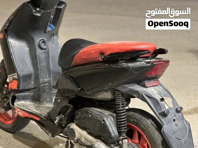 ابريليا 150 للبيع