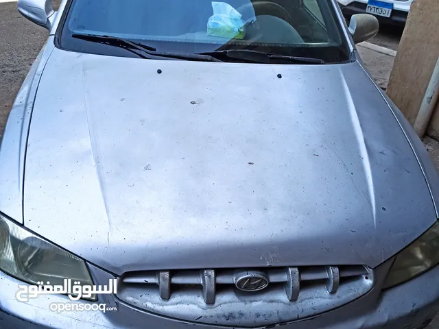 هيونداي فيرنا 2001 لخدمة توصيل