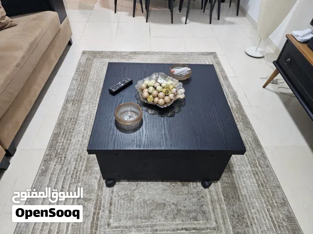 طاولة وسطيه و طاولة تلفزيون