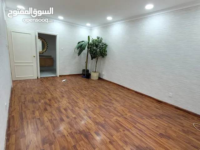 240 m2 4 Bedrooms Townhouse for Sale in Central Governorate Isa Town